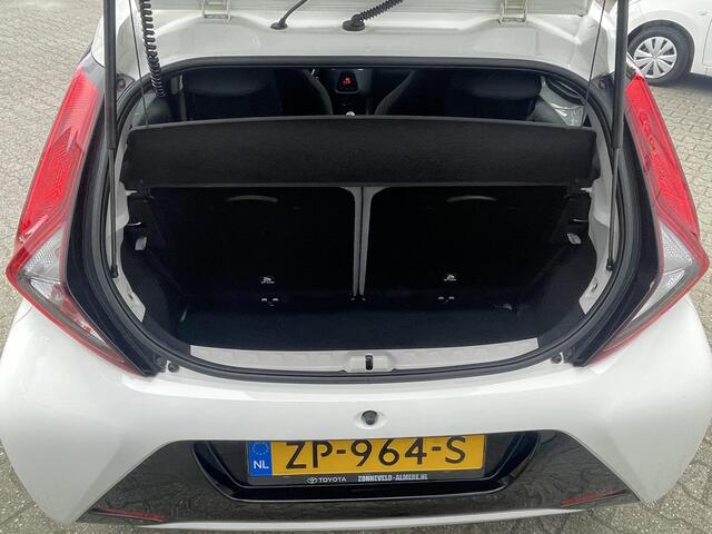 Toyota AYGO 1.0 VVT-i x-cite