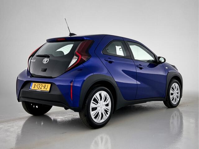 Toyota AYGO X 1.0 VVT-i S-CVT Play