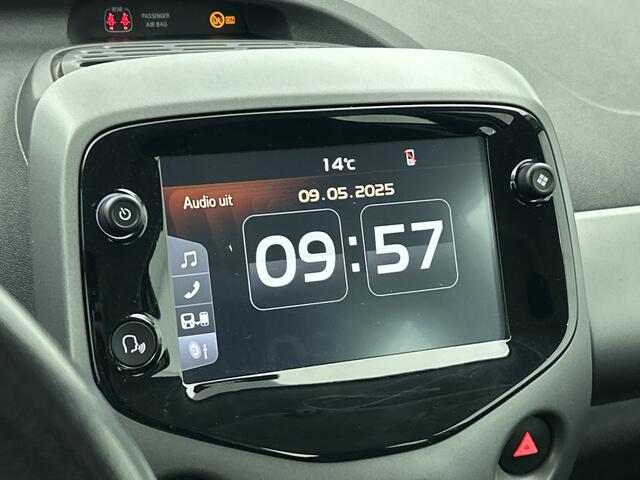 Toyota AYGO 1.0 VVT-i x-play | Dealer onderhouden |