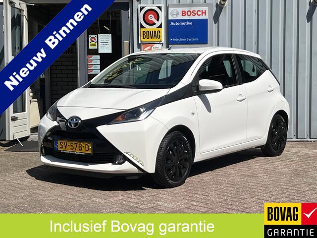 Toyota AYGO 1.0 VVT-i x-nav | CAMERA | NAVI | BLUETOOTH | AIRCO |