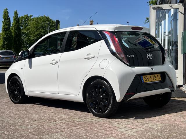 Toyota AYGO 1.0 VVT-i x-nav | CAMERA | NAVI | BLUETOOTH | AIRCO |
