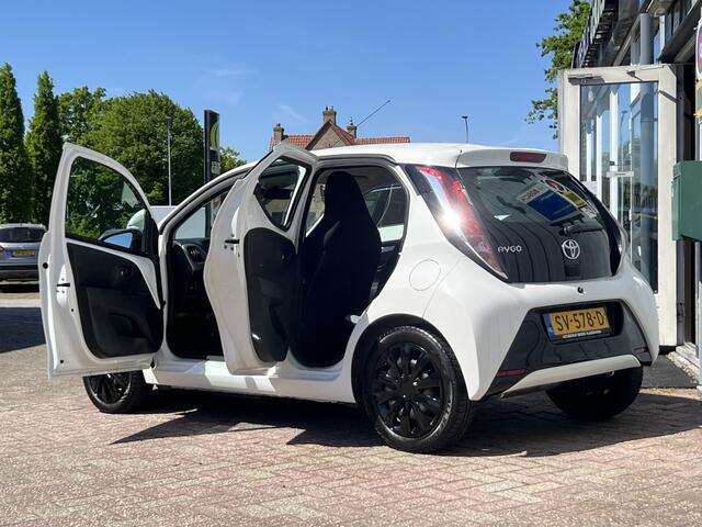 Toyota AYGO 1.0 VVT-i x-nav | CAMERA | NAVI | BLUETOOTH | AIRCO |
