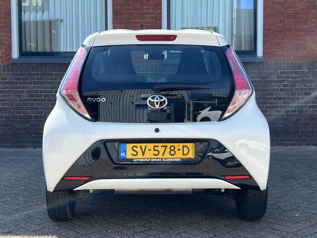 Toyota AYGO 1.0 VVT-i x-nav | CAMERA | NAVI | BLUETOOTH | AIRCO |