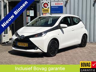 toyota-aygo-1.0-vvt-i-x-nav--camer