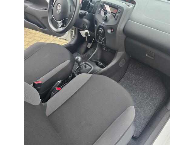 Toyota AYGO 1.0 VVT-i x-fun inclusief BTW rijklaar