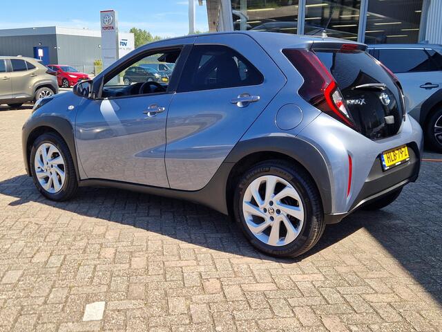Toyota AYGO X 1.0 VVT-i MT X-First Limited
