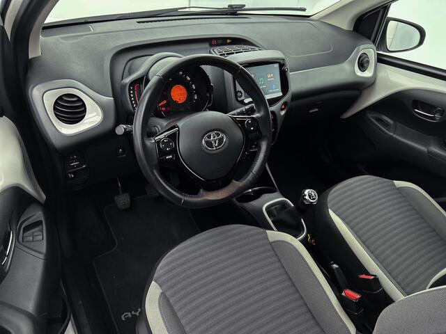 Toyota AYGO 1.0 VVT-i x-play | 1e Eigenaar | Camera | Apple Carplay / Android Auto |