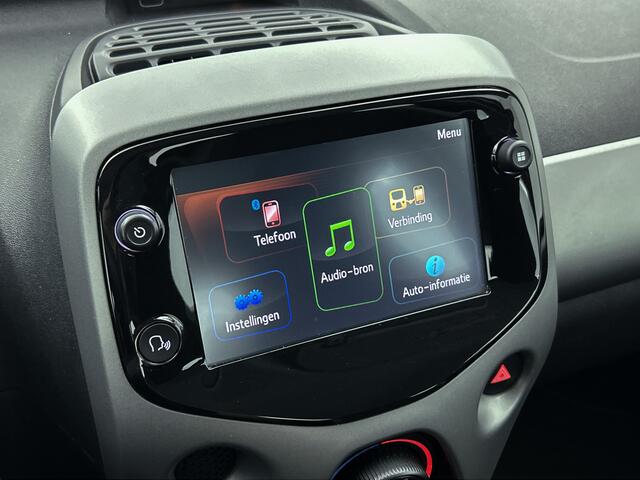 Toyota AYGO 1.0 VVT-i x-play | 1e Eigenaar | Camera | Apple Carplay / Android Auto |