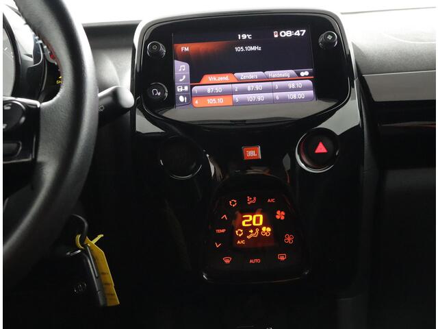 Toyota AYGO 1.0 VVT-i x-JBL | Automaat | JBL Audio | Climate control |