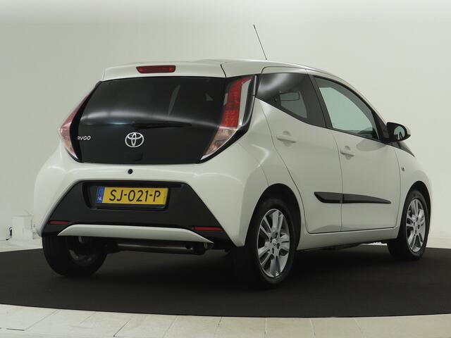 Toyota AYGO 1.0 VVT-i X-Joy | Apple CarPlay | Android Auto |