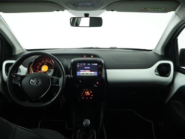 Toyota AYGO 1.0 VVT-i X-Joy | Apple CarPlay | Android Auto |