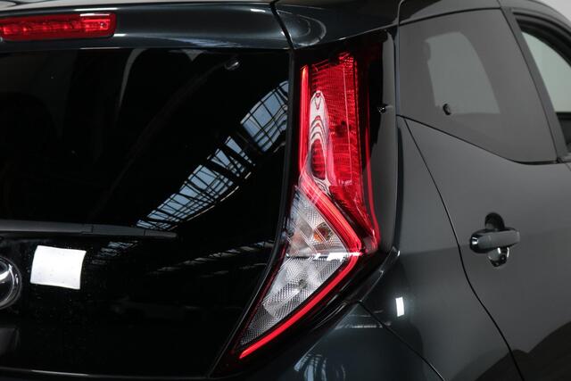 Toyota AYGO 1.0 VVT-i x-joy, Origineel NL, 1e eigenaar, DAB , Apple carplay, Android auto
