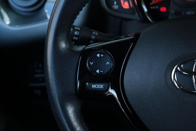 Toyota AYGO 1.0 VVT-i x-joy, Origineel NL, 1e eigenaar, DAB , Apple carplay, Android auto
