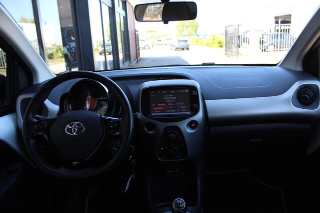 Toyota AYGO 1.0 VVT-i x-sport | Rijklaar | Camera | Airco | Radio/USB/AUX-speler | Bluetooth | Allseason