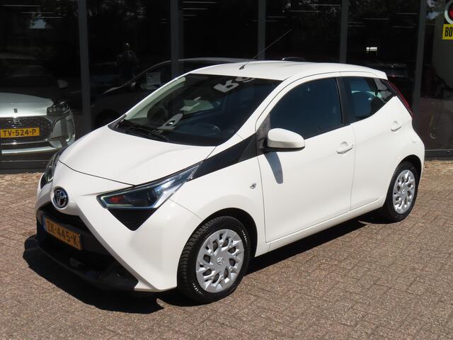 Toyota AYGO 1.0 VVT-i x-play Automaat*Airco*Camera*Apple Carplay*