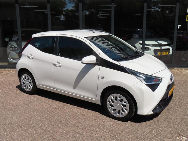 Toyota AYGO 1.0 VVT-i x-play Automaat*Airco*Camera*Apple Carplay*