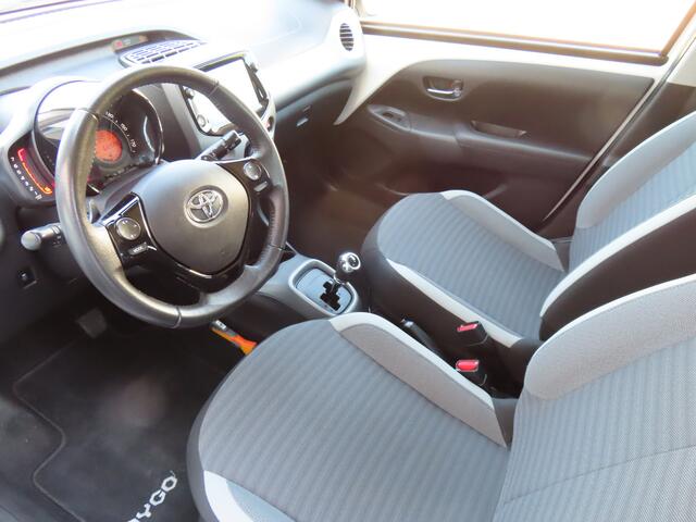 Toyota AYGO 1.0 VVT-i x-play Automaat*Airco*Camera*Apple Carplay*