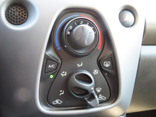 Toyota AYGO 1.0 VVT-i x-play Automaat*Airco*Camera*Apple Carplay*