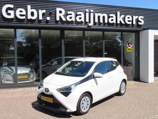 toyota-aygo-1.0-vvt-i-x-play-automa