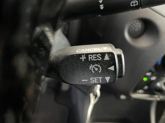 Toyota AYGO 1.0 VVT-i x-fun Airco - Bluetooth - Cruise control - MF stuurwiel - Licht metalen velgen - Centrale deurvergrendeling