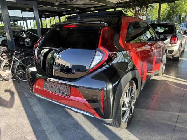 Toyota AYGO X 1.0 VVT-i S-CVT AUTOMAAT X-AIR EXPLORE JBL / LED/FULL OPTION / RIJKLAAR