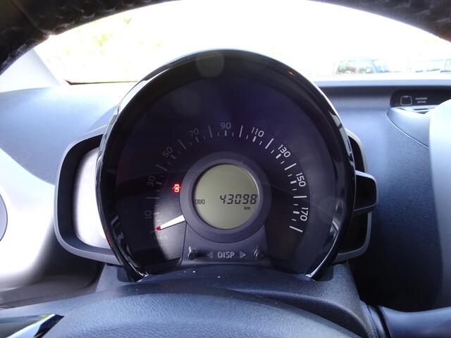 Toyota AYGO 1.0 VVT-i x-nav Airco, navigatie, elektr spiegels, achteruitrijcamera, mistlampen voor, enz.