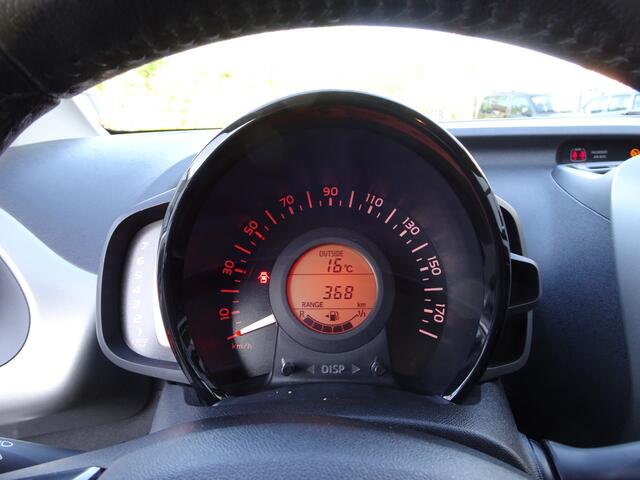 Toyota AYGO 1.0 VVT-i x-nav Airco, navigatie, elektr spiegels, achteruitrijcamera, mistlampen voor, enz.