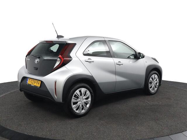 Toyota AYGO X 1.0 VVT-i MT Play | Adaptieve Cruise Control | Achteruitrijcamera | Toyota Safety Sense | Airco |