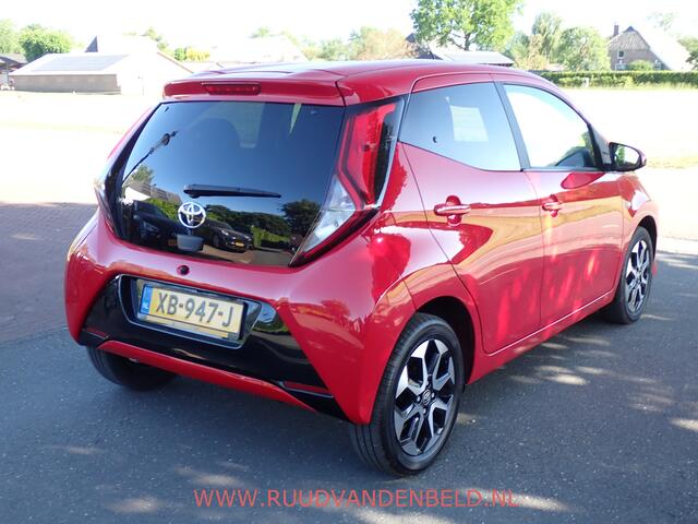 Toyota AYGO 1.0 VVT-i X-JOY AUTOMAAT CARPLAY/DAB/CAMERA