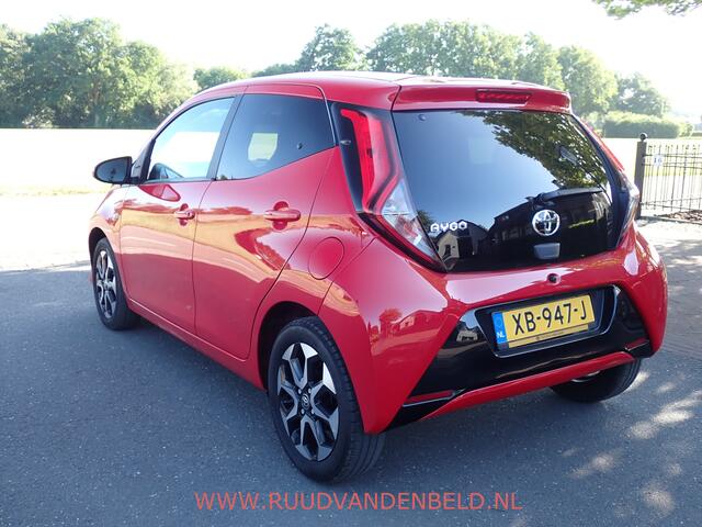 Toyota AYGO 1.0 VVT-i X-JOY AUTOMAAT CARPLAY/DAB/CAMERA
