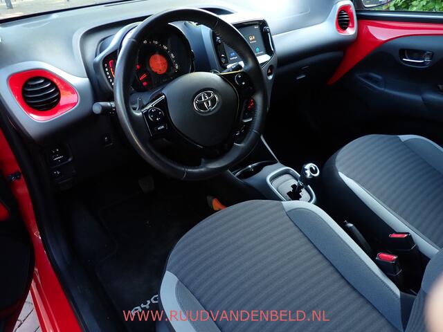 Toyota AYGO 1.0 VVT-i X-JOY AUTOMAAT CARPLAY/DAB/CAMERA