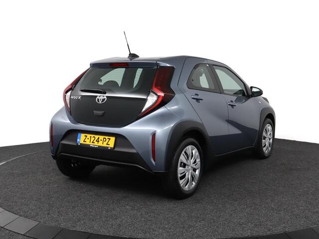 Toyota AYGO X 1.0 VVT-i MT Play | Apple Carplay/Android Auto | achteruitrijcamera |
