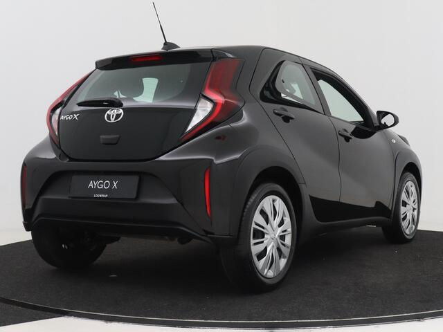 Toyota AYGO X 1.0 VVT-i MT Play
