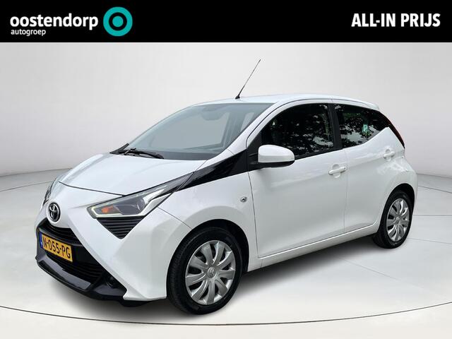 Toyota AYGO 1.0 VVT-i x-play | Navigatie | Bluetooth | Parkeercamera | Airco | Elektrische buitenspiegels |