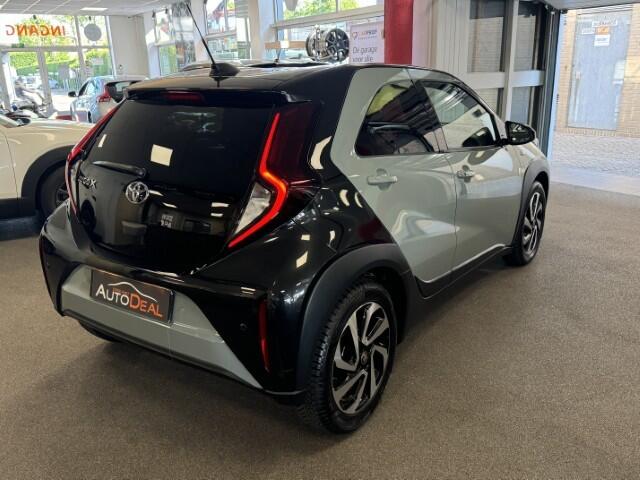Toyota AYGO X 1.0 VVT-i S-CVT Pulse Bitone, stoelverw