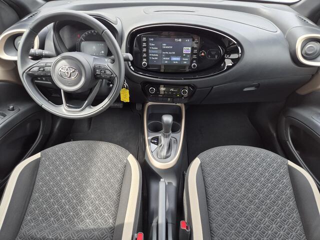 Toyota AYGO X 1.0 VVT-i S-CVT Play Automaat / Navigatie via Apple Carplay of Android Auto / Airco / Adaptief CC / Lichtmetalen wielen 17" / Elektrische ramen voor /