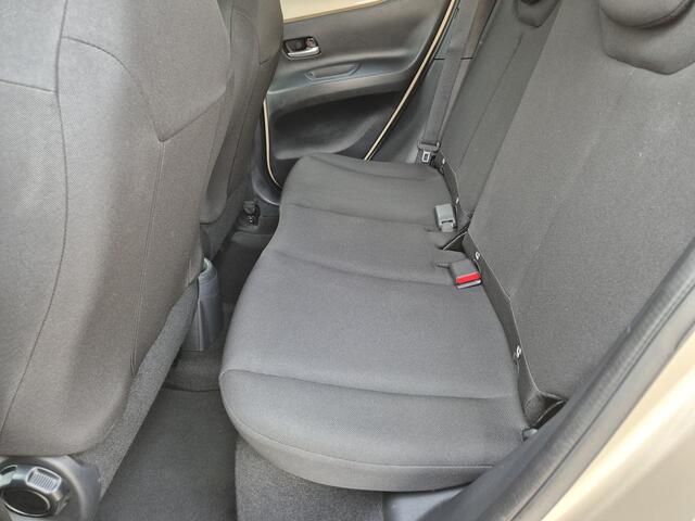 Toyota AYGO X 1.0 VVT-i S-CVT Play Automaat / Navigatie via Apple Carplay of Android Auto / Airco / Adaptief CC / Lichtmetalen wielen 17" / Elektrische ramen voor /