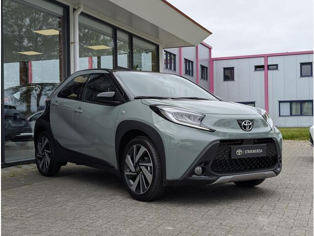 Toyota AYGO X 1.0 VVT-i MT Envy | Camera | Adap. cruise | Climate control | LED | Bi-Tone