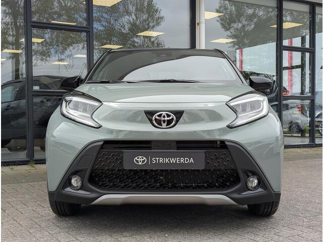 Toyota AYGO X 1.0 VVT-i MT Envy | Camera | Adap. cruise | Climate control | LED | Bi-Tone