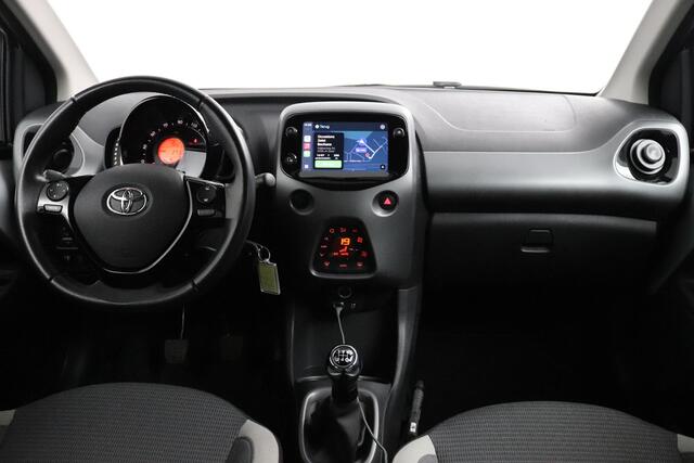 Toyota AYGO 1.0 VVT-i x-joy | Climate Control | Camera | Carplay/Android auto |