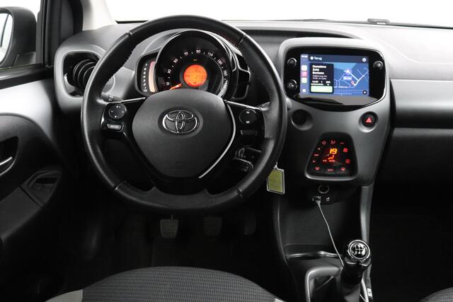 Toyota AYGO 1.0 VVT-i x-joy | Climate Control | Camera | Carplay/Android auto |