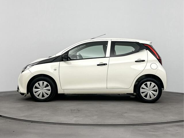 Toyota AYGO 1.0 VVT-i x-fun | NL-Auto | Bluetooth | Airco | Binnen 22-5