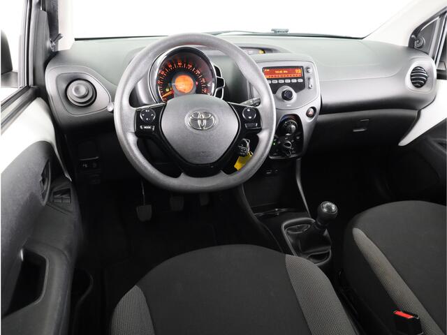 Toyota AYGO 1.0 VVT-i x-fun | Bluetooth | Airco | NL-Auto | Binnen 22-5