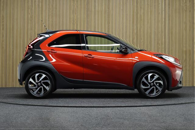 Toyota AYGO X 1.0 VVT-i MT Pulse Navigator | Adaptive-cruise | Apple Carplay & Android Auto | Camera | Maps Navigatie | Parkeerhulp | Clima | Stoelverwarming
