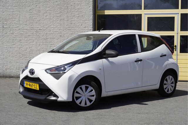 Toyota AYGO 1.0 VVT-i 5drs X-Fun BJ2020 Led | Audio | Airco | Stuurbekrachtiging | Getint glas