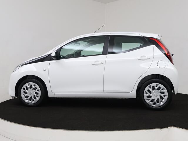 Toyota AYGO 1.0 VVT-i x-play