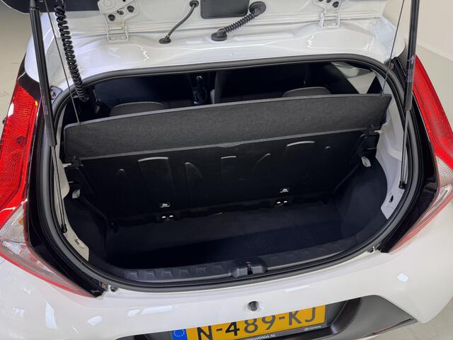 Toyota AYGO 1.0 VVT-i x-fun