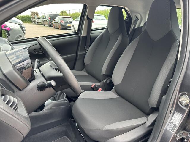 Toyota AYGO 1.0 VVT-i x-fun / 1e eigenaar / 26.473km!! / Fabrieksgarantie!!