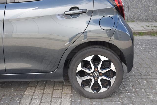 Toyota AYGO 1.0 VVT-i x-cite | Schuif-kanteldak | Cruise control | Apple carplay |