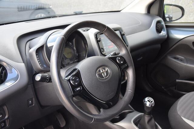 Toyota AYGO 1.0 VVT-i x-cite | Schuif-kanteldak | Cruise control | Apple carplay |